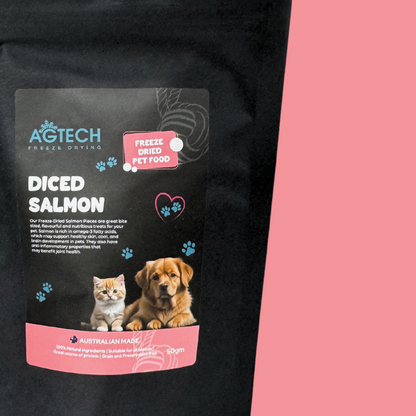 Freeze-Dried Diced Salmon– 50g Nutrient-Dense Treats for Dogs & Cats